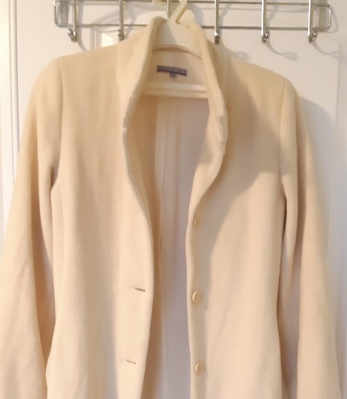 Beautuful White long coat - Picture 7 of 10